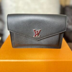 Louis Vuitton Lock Me BB with chain strap